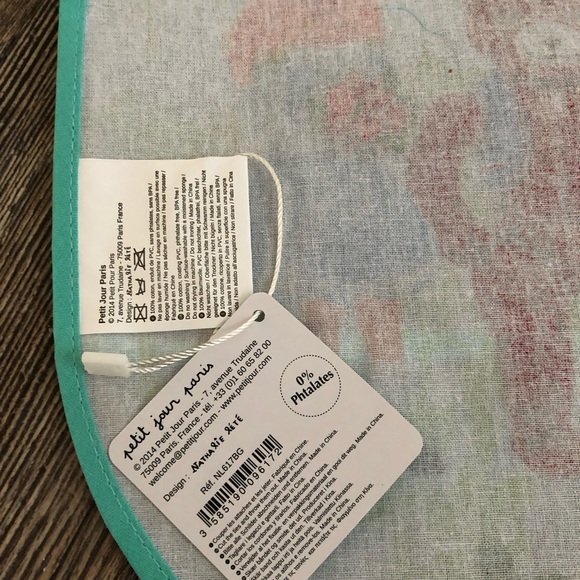 Petit Jour with artist Nathalie Lete! Goldilocks & The Three Bears Bib. - Picture 4 of 4